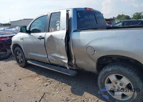 2011 Toyota Tundra Grade 5.7L V8 from USA, damaged, VIN 5TFUW5F14BX177531